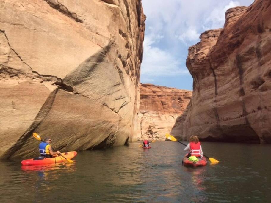 Local View Pet Friendly Boat Parking Close To Antelope Canyon Horseshoebend Page Exterior photo